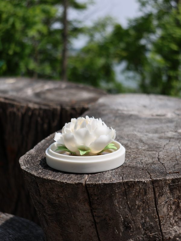 IMG_2787 Handcrafted Porcelain Flower Aroma Diffuser-Camellia